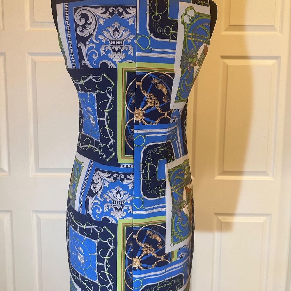 Dress - Picture 4 of 14
